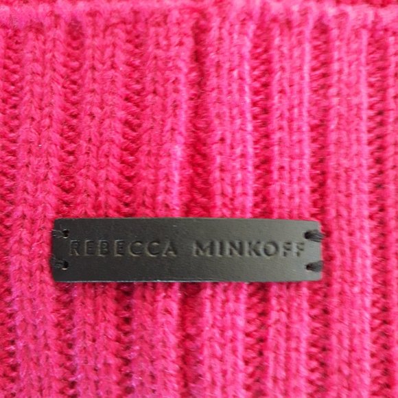 NWT - REBECCA MINKOFF SOFT RIBBED BEANIE WITH EMBROIDERED STARS - Picture 3 of 4